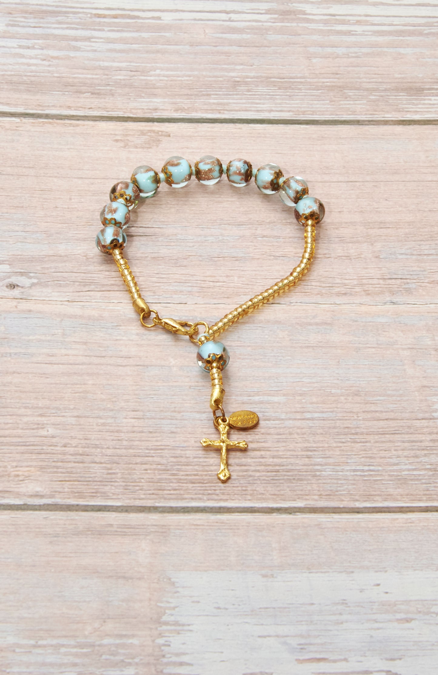 BDG5-Bracciale Decina in Vetro di Murano garantito, realizzato interamente a mano con 10 Perle da 8 mm lungo 19,5 cm - Gold (Avventurina pasta-224 azzurro chiaro)