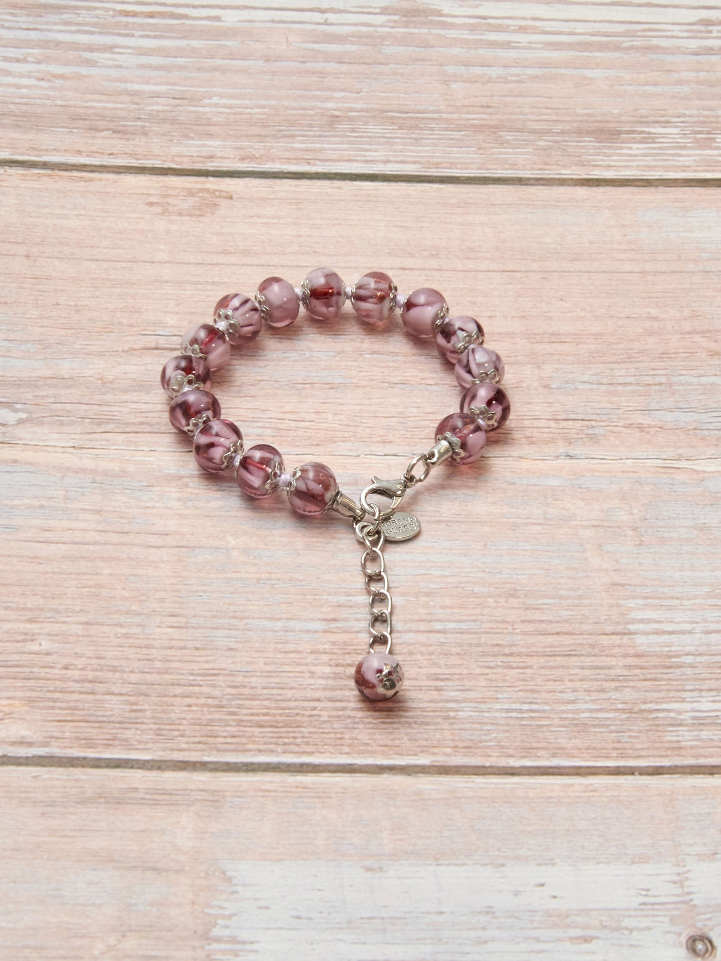 BRS3-Bracciale in Vetro di Murano garantito, realizzato interamente a mano con 15 Perle da 8 mm lungo 18,5 cm - Silver (Nuvola 040 Viola)