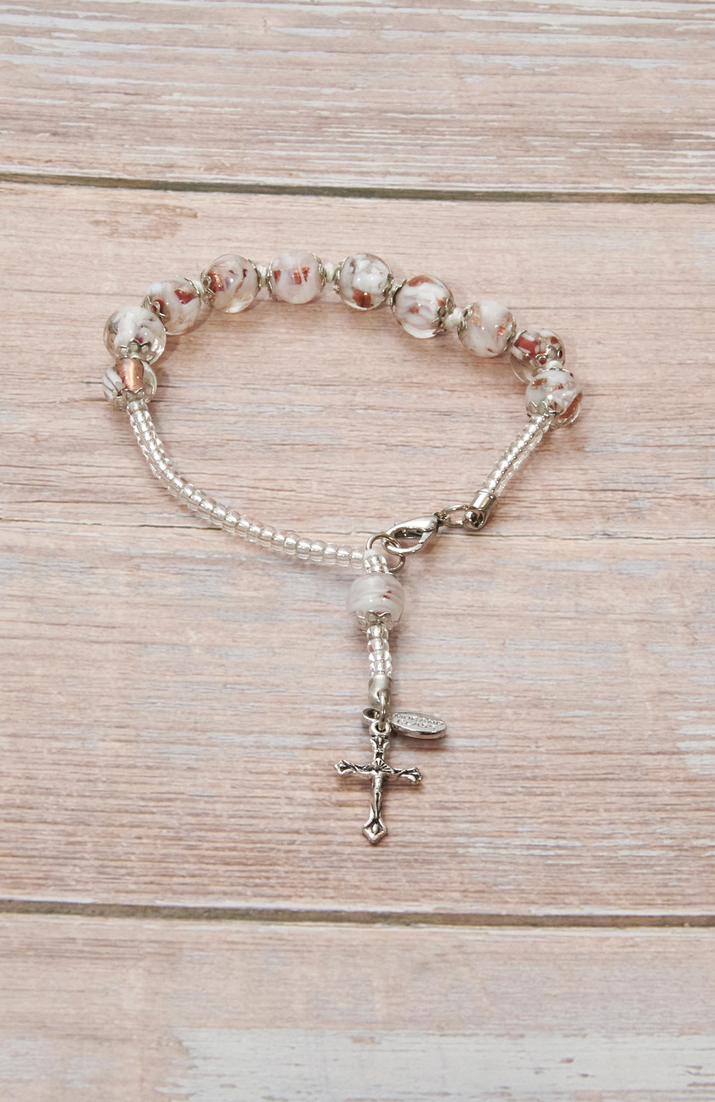 BDS7-Bracciale Decina in Vetro di Murano garantito, realizzato interamente a mano con 10 Perle da 8 mm lungo 19,5 cm - Silver (Nuvola 004 Bianco)